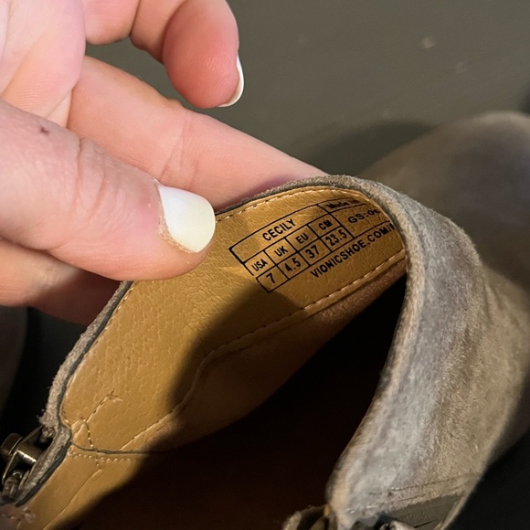 VIONIC Cecily Waterproof Suede Booties - Picture 10 of 12